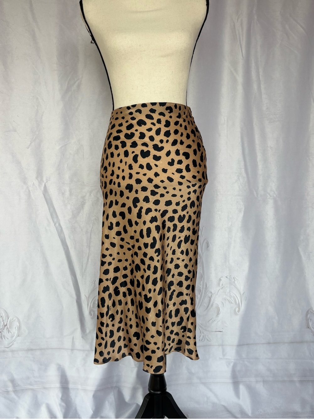 Realisation Par || The Naomi Wild Things Leopard Print Slip Skirt Silk